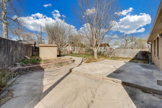 5514 E Kinkaid St, Wichita, KS 67218