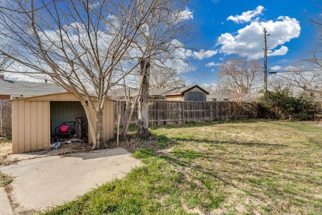 5514 E Kinkaid St, Wichita, KS 67218