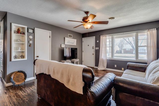 5514 E Kinkaid St, Wichita, KS 67218