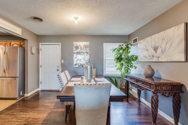 5514 E Kinkaid St, Wichita, KS 67218