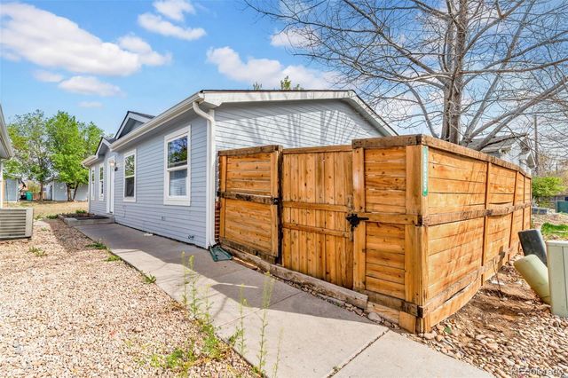 6635 E 78th Avenue, Commerce City, CO 80022