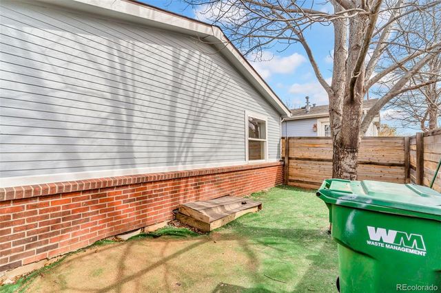 6635 E 78th Avenue, Commerce City, CO 80022