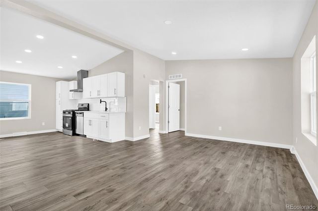 6635 E 78th Avenue, Commerce City, CO 80022