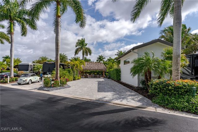13550 Snapper LN, Naples, FL 34114