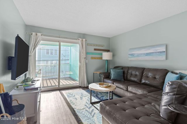 1013 N Carolina Beach Avenue N Unit 1d, Carolina Beach, NC 28428