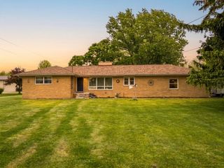 2595 Yargerville Road, Lasalle Twp, MI 48145