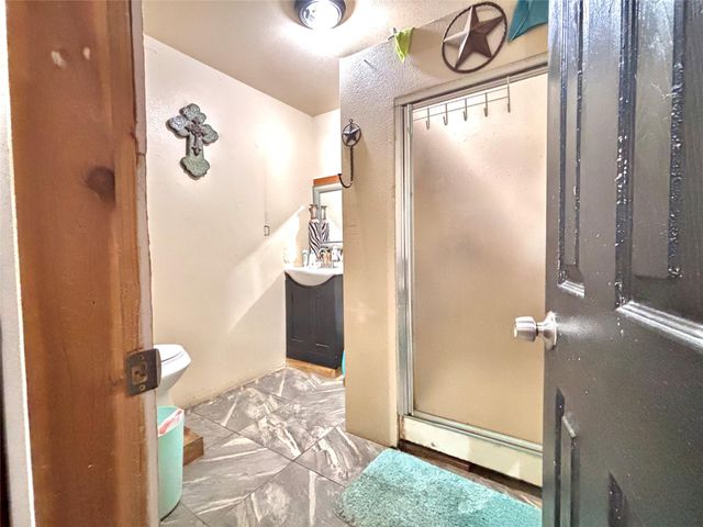 400 S Elliott ST, Thorndale, TX 76577