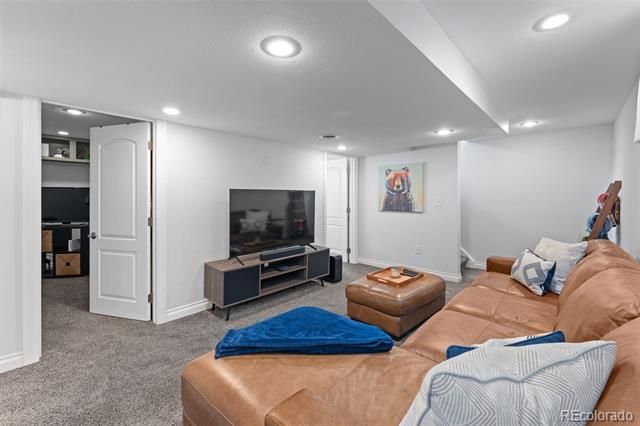 6518 W 70th Place, Arvada, CO 80003