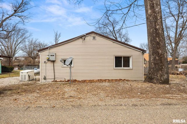 12245 SUNSET Drive, Manito, IL 61546