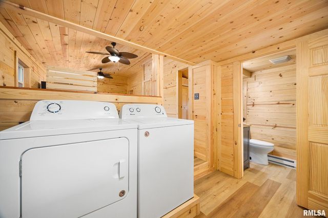 12245 SUNSET Drive, Manito, IL 61546