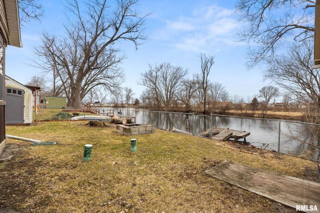 12245 SUNSET Drive, Manito, IL 61546