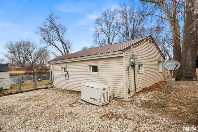 12245 SUNSET Drive, Manito, IL 61546