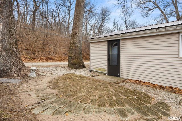 12245 SUNSET Drive, Manito, IL 61546