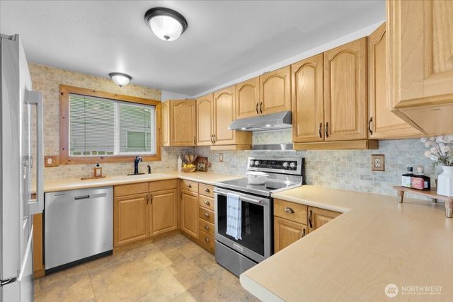 6123 99th Place NE, Marysville, WA 98270