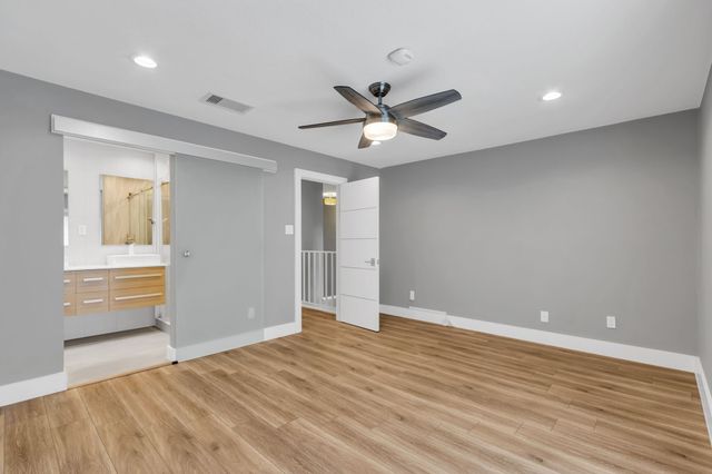 1424 Hampton Road, Grapevine, TX 76051
