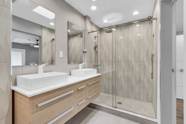 1424 Hampton Road, Grapevine, TX 76051