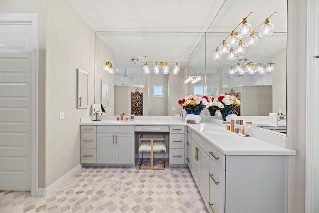 10703 Hilltop Harbor Way, Cypress, TX 77433