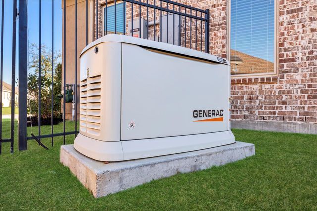 10703 Hilltop Harbor Way, Cypress, TX 77433