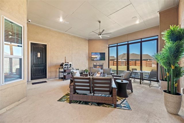 10703 Hilltop Harbor Way, Cypress, TX 77433