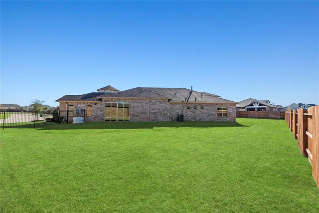 10703 Hilltop Harbor Way, Cypress, TX 77433