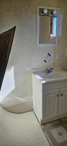 2621 N Us Highway 421, Medaryville, IN 47957