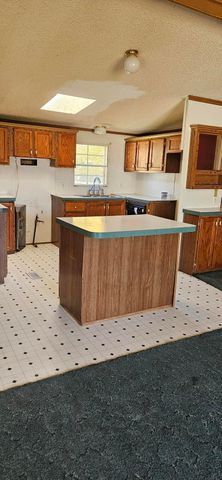 2621 N Us Highway 421, Medaryville, IN 47957