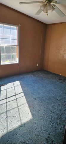 2621 N Us Highway 421, Medaryville, IN 47957