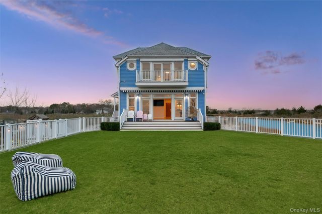 112 Pine Avenue, Flanders, NY 11901