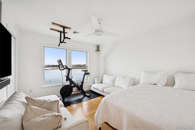 112 Pine Avenue, Flanders, NY 11901