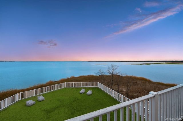 112 Pine Avenue, Flanders, NY 11901