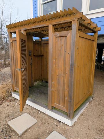 112 Pine Avenue, Flanders, NY 11901