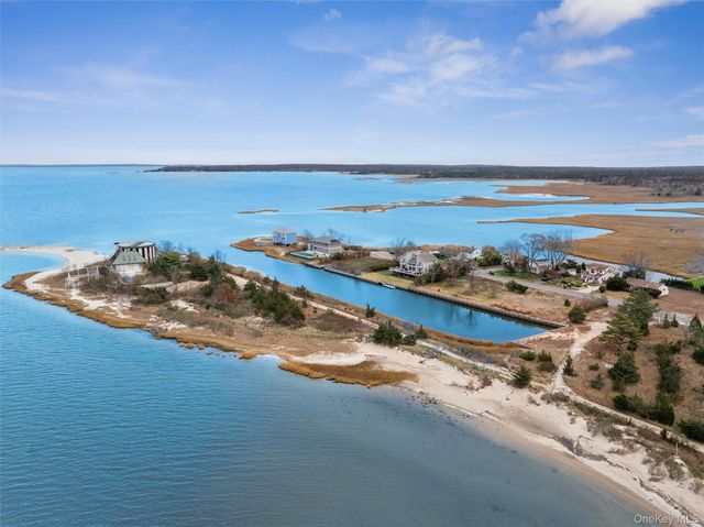 112 Pine Avenue, Flanders, NY 11901