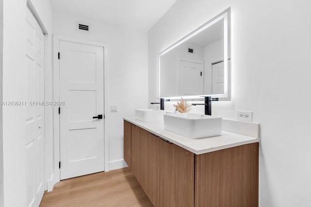 1234 Buchanan Street, Hollywood, FL 33019