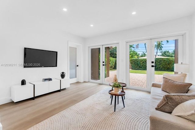 1234 Buchanan Street, Hollywood, FL 33019