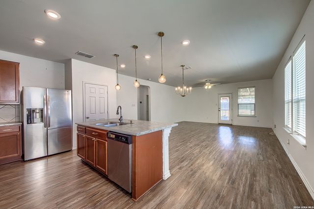 9831 OVERLOOK CYN, San Antonio, TX 78245