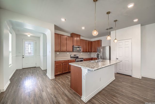9831 OVERLOOK CYN, San Antonio, TX 78245