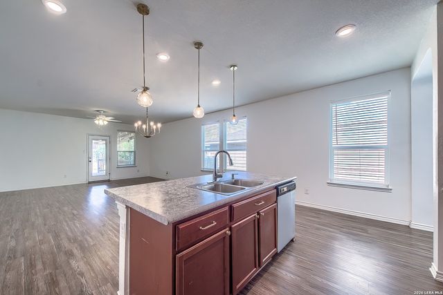 9831 OVERLOOK CYN, San Antonio, TX 78245