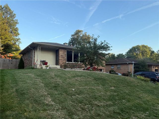 3315 Chatham Avenue, St Joseph, MO 64506