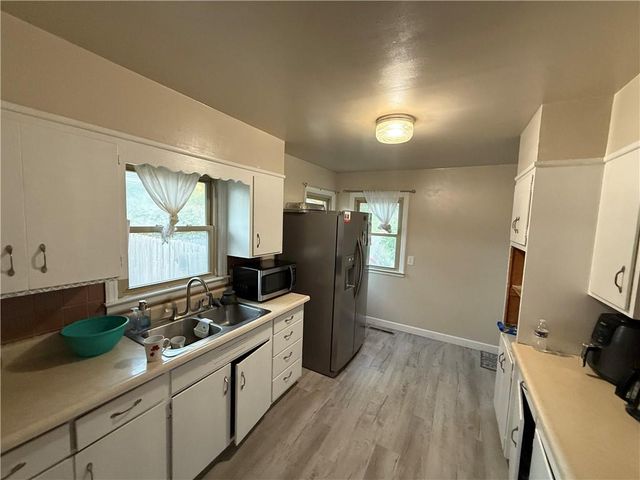 3315 Chatham Avenue, St Joseph, MO 64506