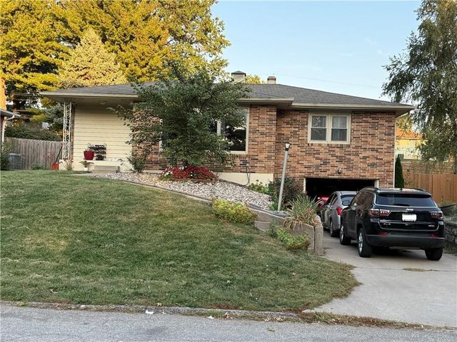 3315 Chatham Avenue, St Joseph, MO 64506