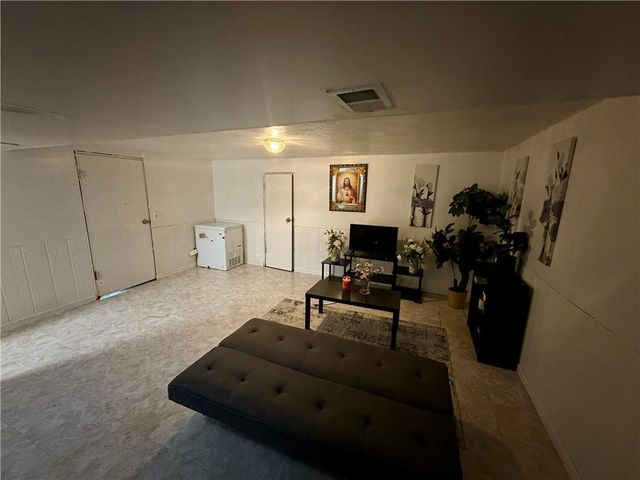 3315 Chatham Avenue, St Joseph, MO 64506