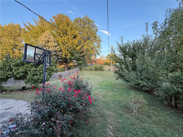 3315 Chatham Avenue, St Joseph, MO 64506