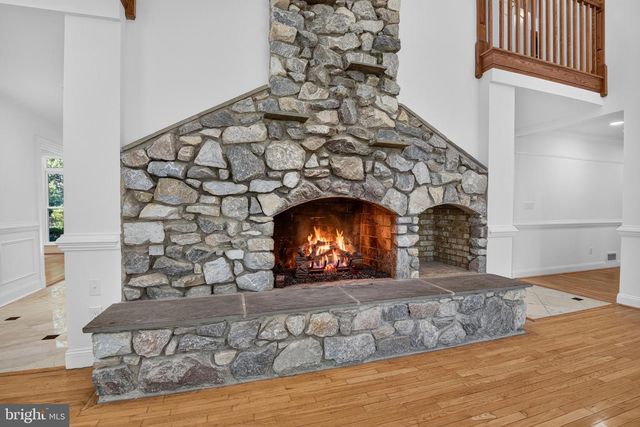 10100 IRON GATE RD, Potomac, MD 20854