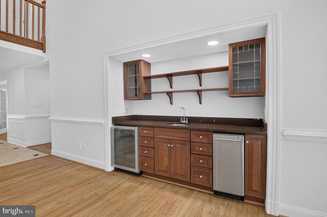 10100 IRON GATE RD, Potomac, MD 20854
