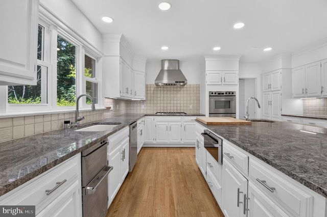 10100 IRON GATE RD, Potomac, MD 20854