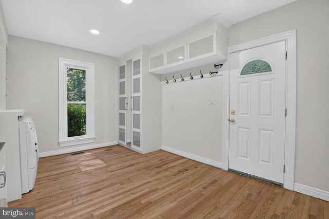 10100 IRON GATE RD, Potomac, MD 20854
