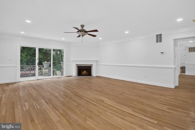 10100 IRON GATE RD, Potomac, MD 20854