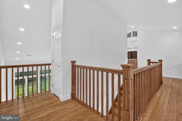 10100 IRON GATE RD, Potomac, MD 20854