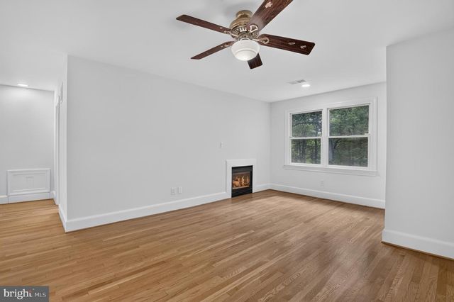 10100 IRON GATE RD, Potomac, MD 20854
