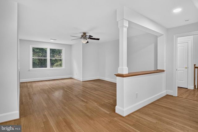 10100 IRON GATE RD, Potomac, MD 20854